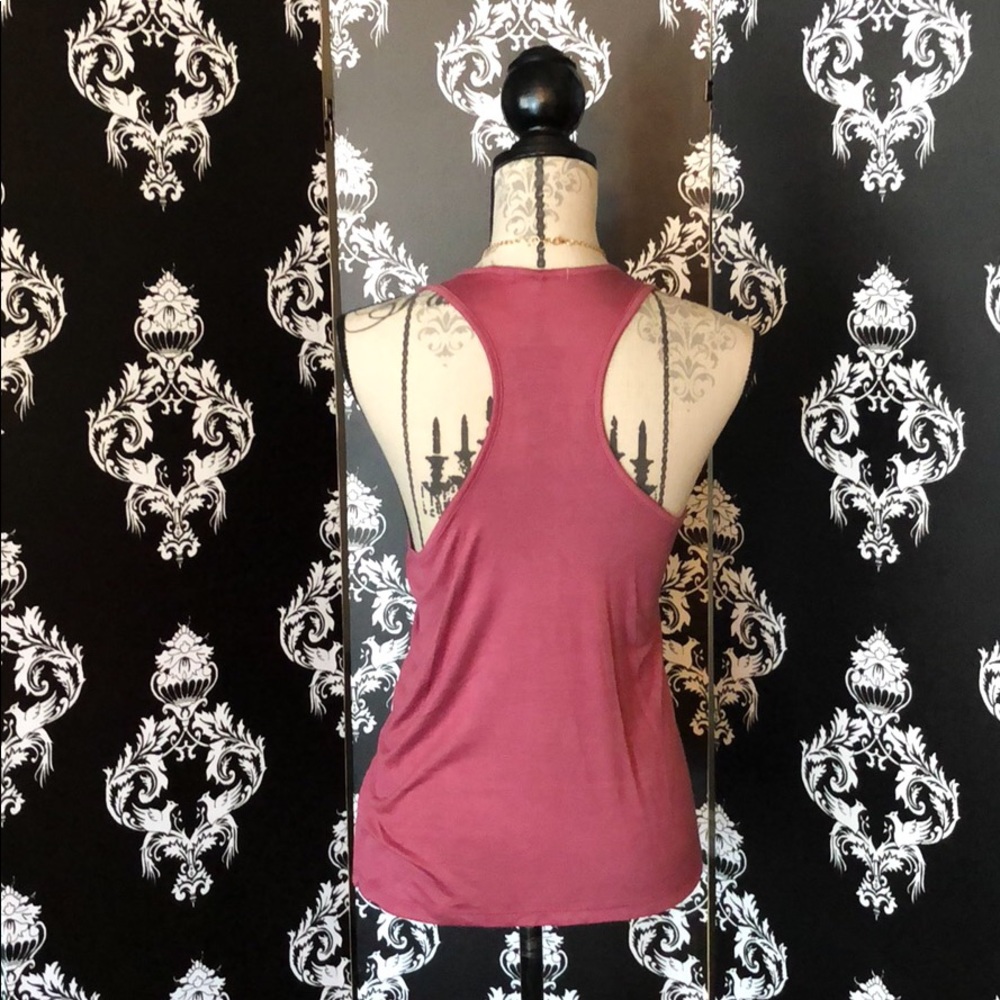 🍀 NWT! Pretty Love Tank W/Heart Key Necklace! - Picture 6 of 7